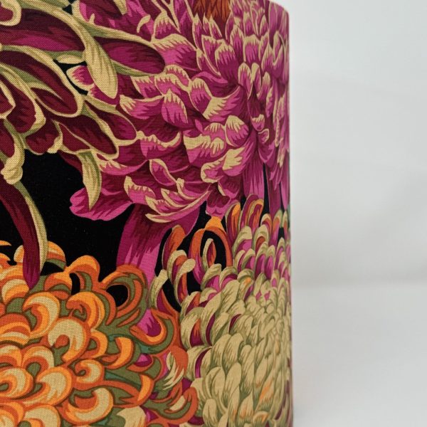 Japenese Chrysanthemum with a brushed gold lining by Fait par Moi 2